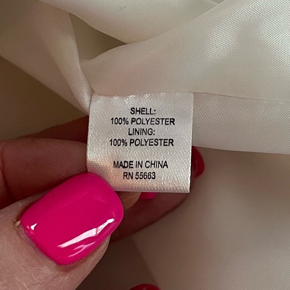 NEW! For Cynthia white Puffer Vest Zip Up Black Floral Pattern Womens Size L - Picture 9 of 13